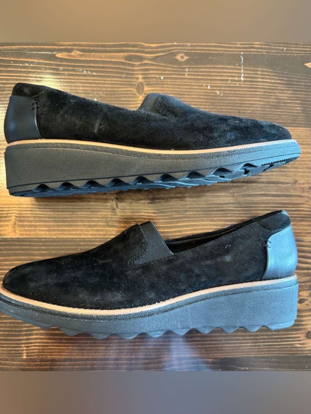 Clarks Sharon Dolly Black Suede Slip-On Wedge Loafers‎ Size 7 EUC